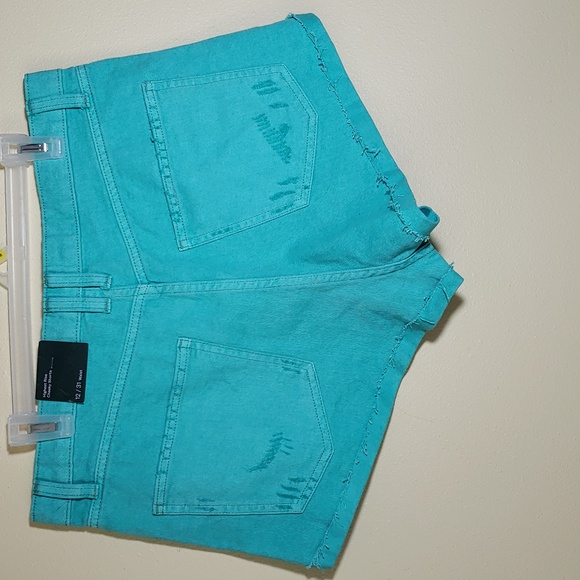 NWT Wild Fable distressed highest rise cheeky shorts - Picture 2 of 5